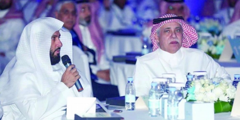 الوزيران القصبي والصمعاني خلال الحفل (تصفية)