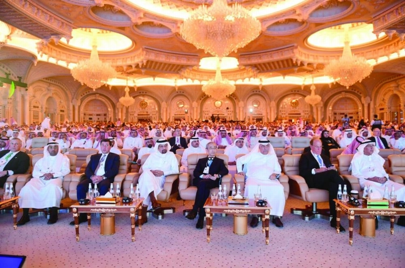 حضور المؤتمر في الرياض أمس (مؤتمر القطاع المالي)