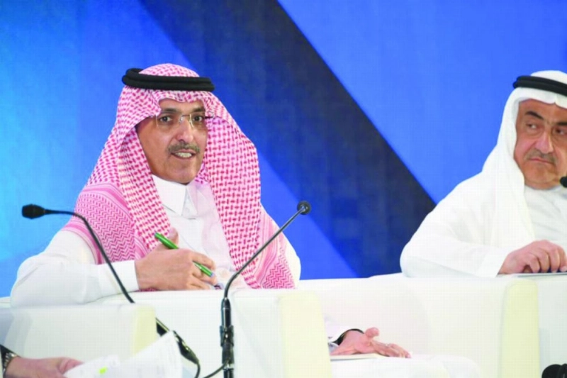 الجدعان خلال حديثه عن منح الترخيص للبنك السويسري (واس)
