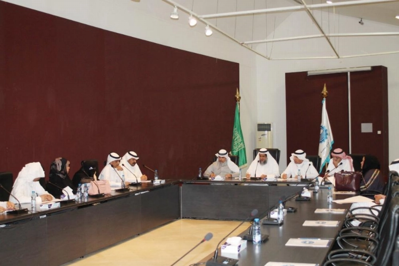 جانب من اجتماع المجلس البلدي (واس)