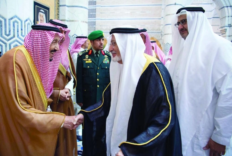 الملك سلمان لدى وصوله جدة (واس)
