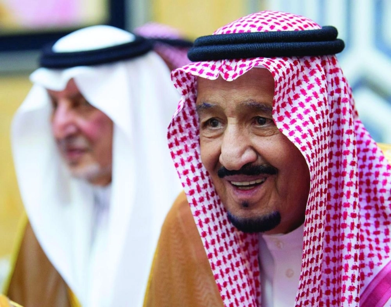 الملك سلمان لدى وصوله جدة (واس)