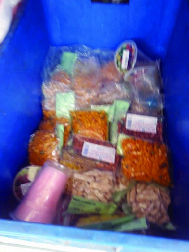 مواد غذائية فاسدة (مكة)