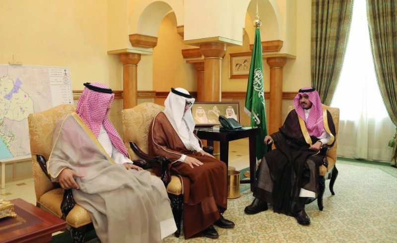 بدر بن سلطان خلال استقباله رئيس وأعضاء المجلس الجديد لغرفة جدة