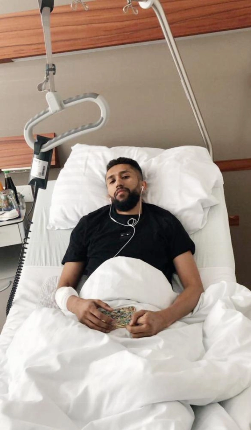 سلمان الفرج عقب العملية أمس (إعلامي الهلال)