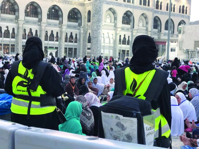 الاستعداد لجمع فائض الطعام بساحات الحرم (مكة)