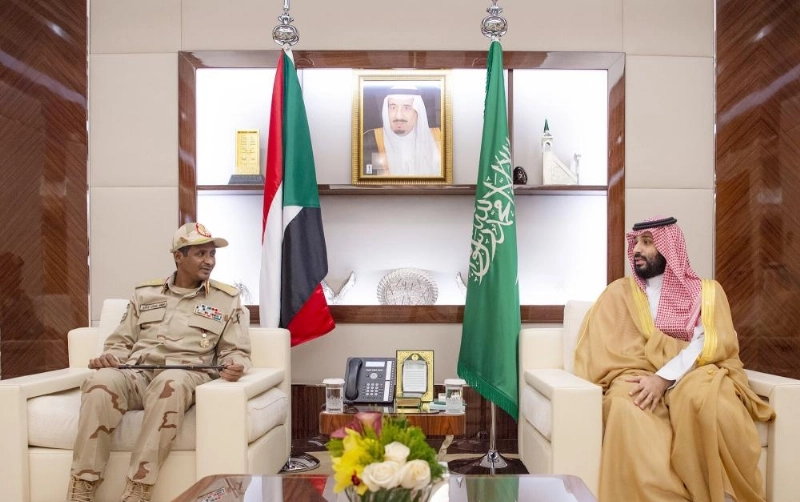 الأمير محمد بن سلمان خلال لقائه محمد حمدان (واس)
