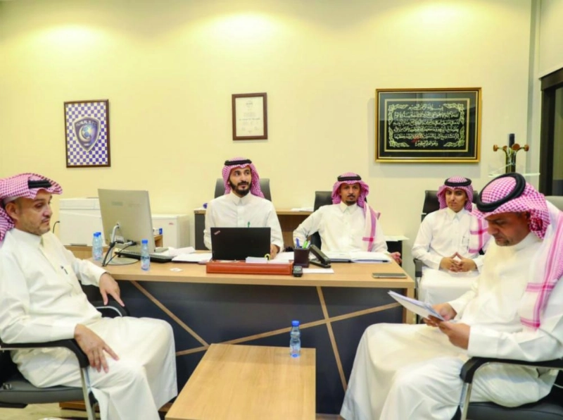 الموسى خلال التقدم بأوراق ترشيحه (إعلامي الهلال)