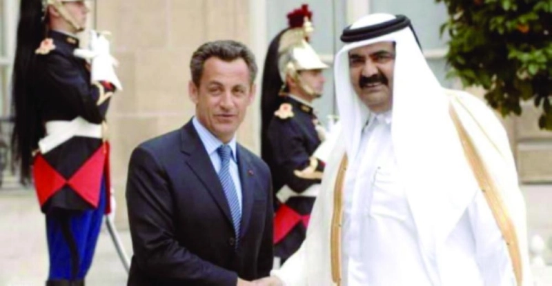 أمير قطر السابق مع ساركوزي (مكة)