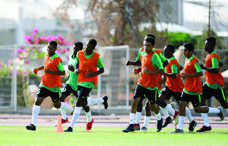 جانب من تدريبات منتخب الناشئين (مكة)