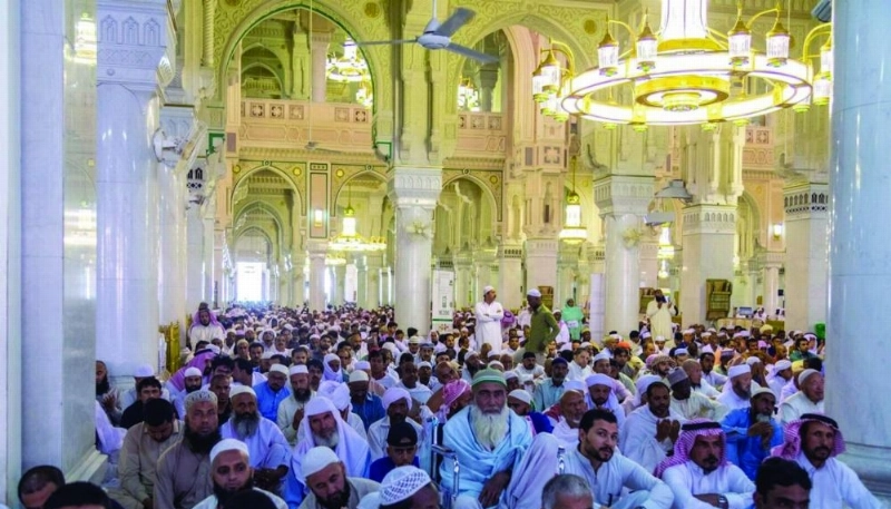من صلاة الجمعة بالمسجد النبوي (واس)