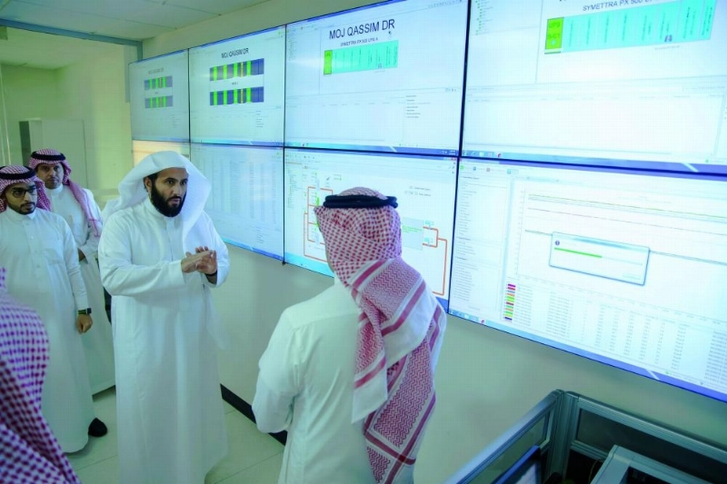 وليد الصمعاني خلال تدشين التحول الرقمي (مكة)