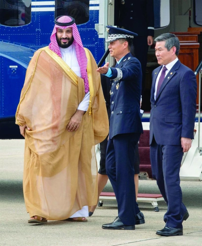 الأمير محمد بن سلمان لدى مغادرته كوريا أمس (واس)