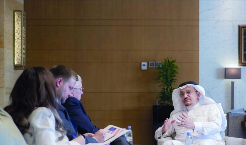 حمد آل الشيخ خلال لقائه جون بي أبي زيد (مكة)