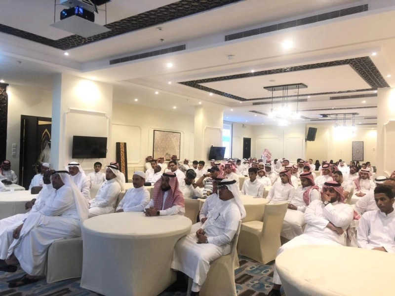 جانب من الدورات التدريبية لمكتب إرشاد الحافلات