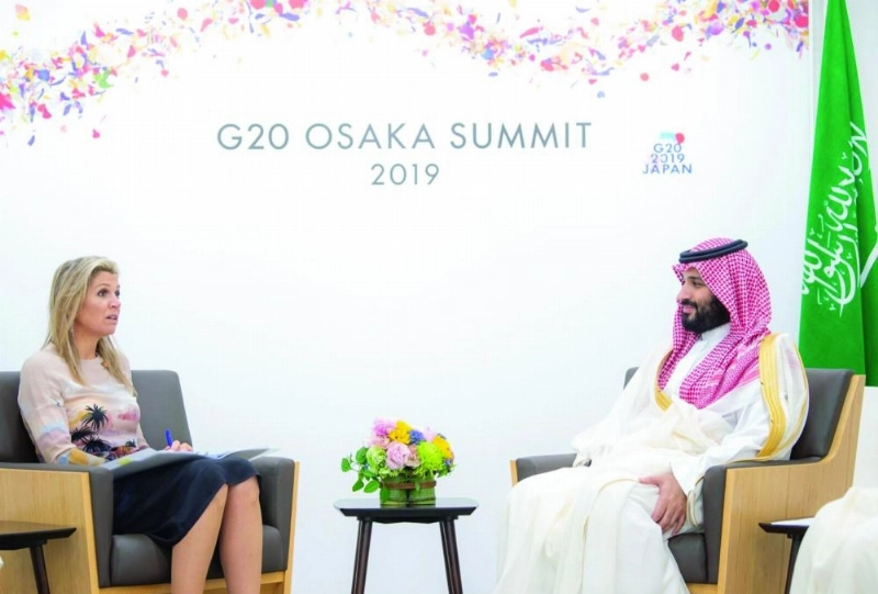 ولي العهد لدى لقائه ملكة هولندا على هامش قمة العشرين