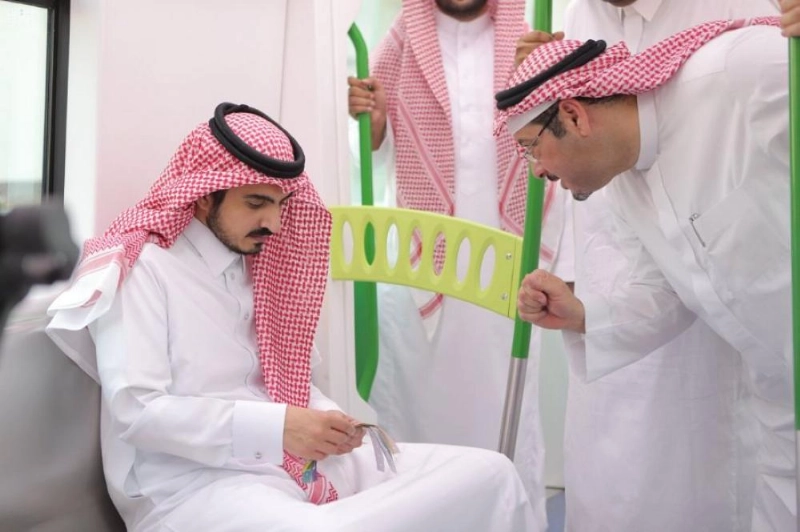 نائب أمير منطقة مكة المكرمة يقف ميدانيا على عدد من المواقع في المشاعر المقدسة