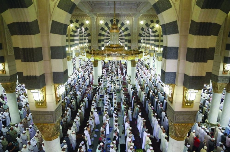 من صلاة الجمعة بالمسجد النبوي (مكة)
