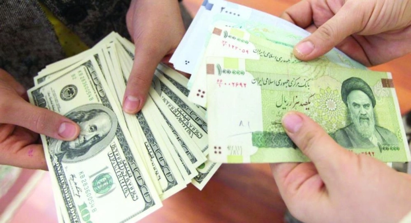الريال الإيراني يتراجع (مكة)