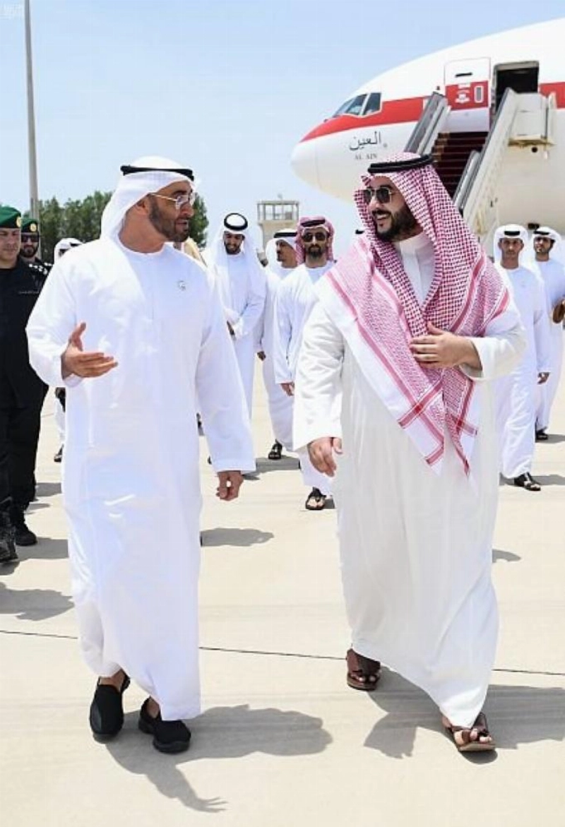ولي عهد أبو ظبي يصل إلى جدة