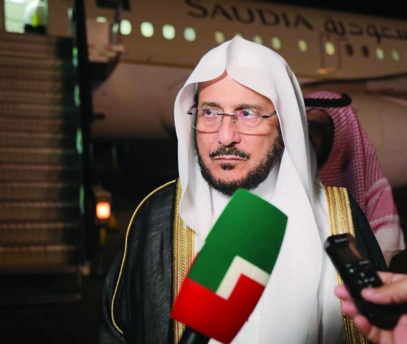 عبداللطيف آل الشيخ متحدثا للفضائية الشيشانية (واس)
