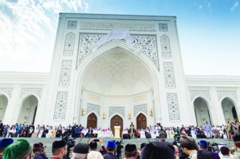 من مراسم افتتاح المسجد