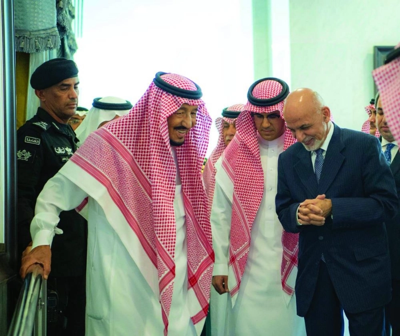 الملك سلمان لدى استقباله محمد أشرف غني (واس)