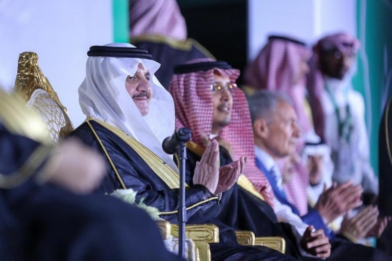 سعود بن نايف وأحمد بن فهد خلال افتتاح البطولة