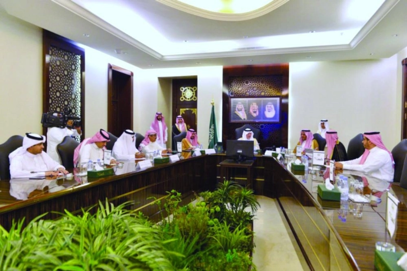 خالد الفيصل وبدر بن سلطان خلال الاجتماع (مكة)