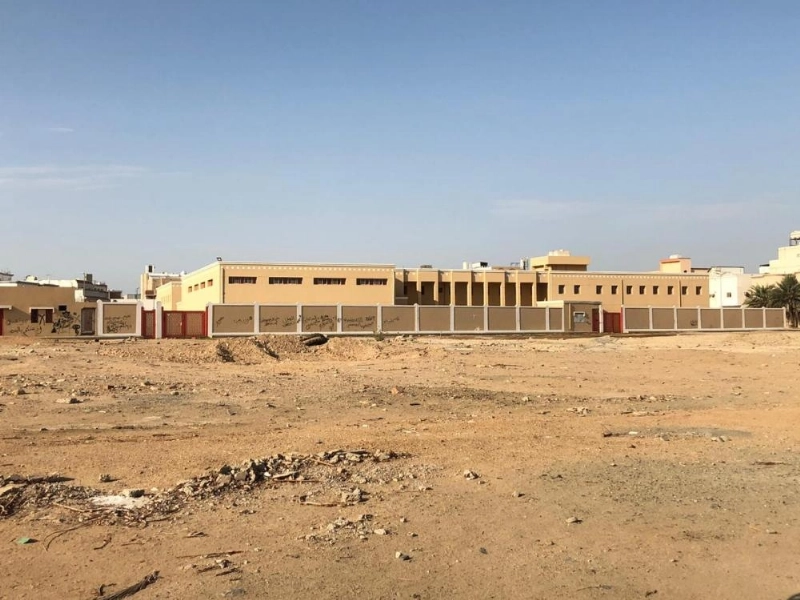 المبنى المدرسي المتعثر (مكة)