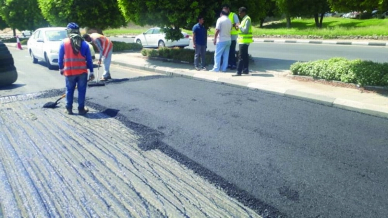 إعادة السفلتة بأحد شوارع الطائف (مكة)
