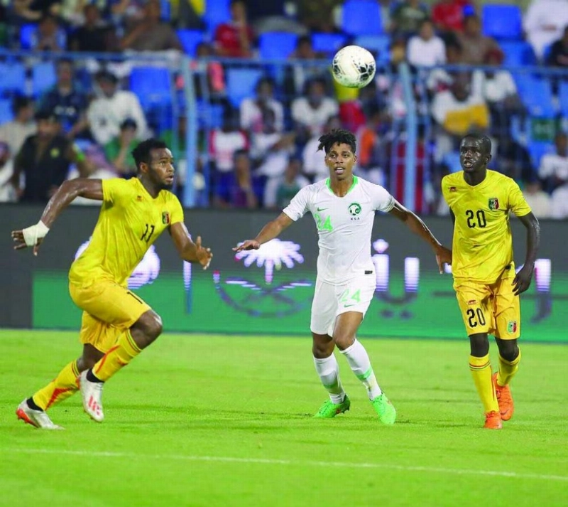 السعودية ومالي وديا أمس الأول (مكة)
