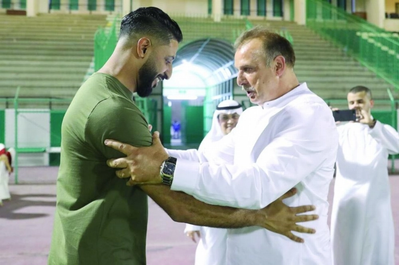 فاسيتيش يذكر المسيليم ببداياته (إعلامي الأهلي)