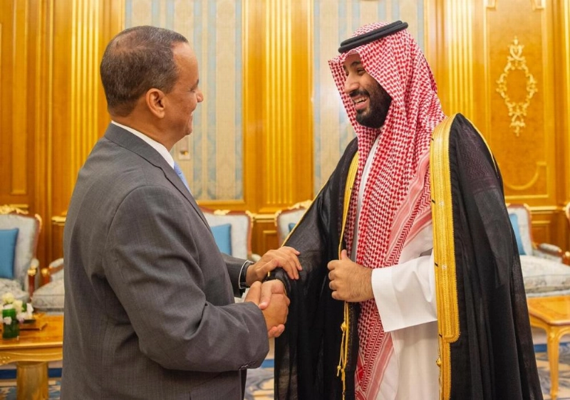 ولي العهد يلتقي وزير الشؤون الخارجية الموريتاني