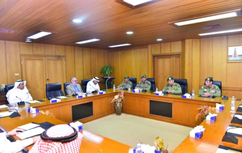 من اللقاء بجامعة نايف (مكة)