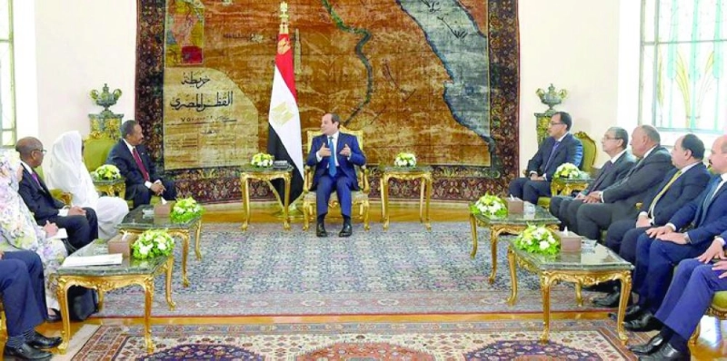السيسي لدى استقباله حمدوك (مكة)