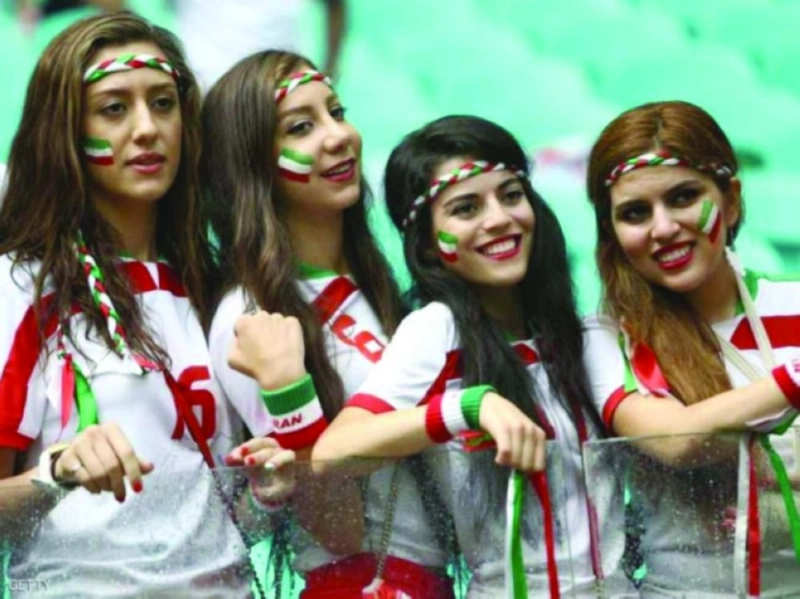 إيرانيات خلال ظهور خارجي للمنتخب (تويتر)