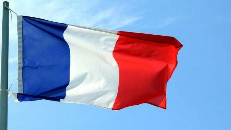 فرنسا
