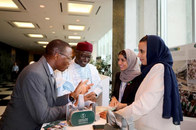 جانب من الزيارة لمعرض إعمار اليمن