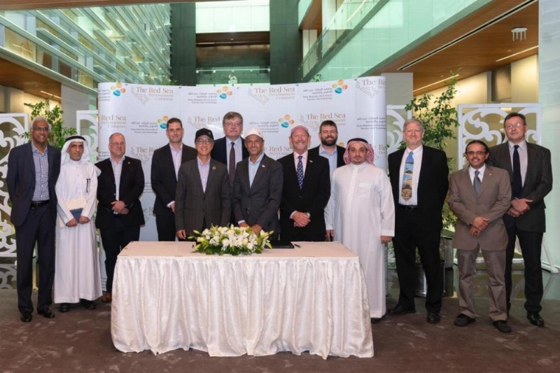 كاوست توقع مذكرة تفاهم مع شركة البحر الأحمر للتطوير لتنفيذ مشاريع التنمية الساحلية في مشروع البحر الأحمر بطرق مستدامة بيئياً