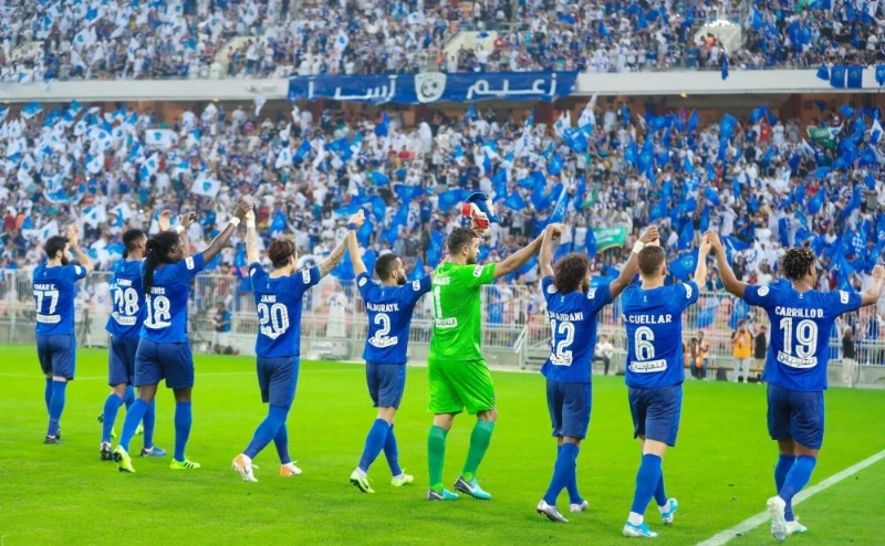 لاعبو الهلال قبل مباراة سابقة (إعلامي الهلال)