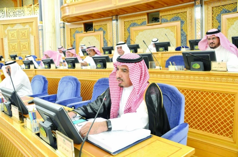 من جلسة الشورى أمس (مكة)