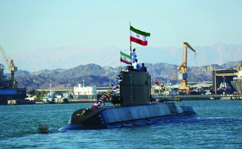 غواصات إيرانية تعوق الملاحة
