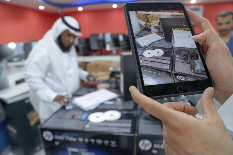 الملكية الفكرية: تضبط محلات الأجهزة والبرامج الحاسوبية المنتهكة للحقوق