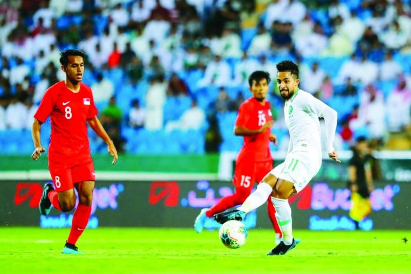 من لقاء السعودية وسنغافورة (اعلامي المنتخب السعودي)