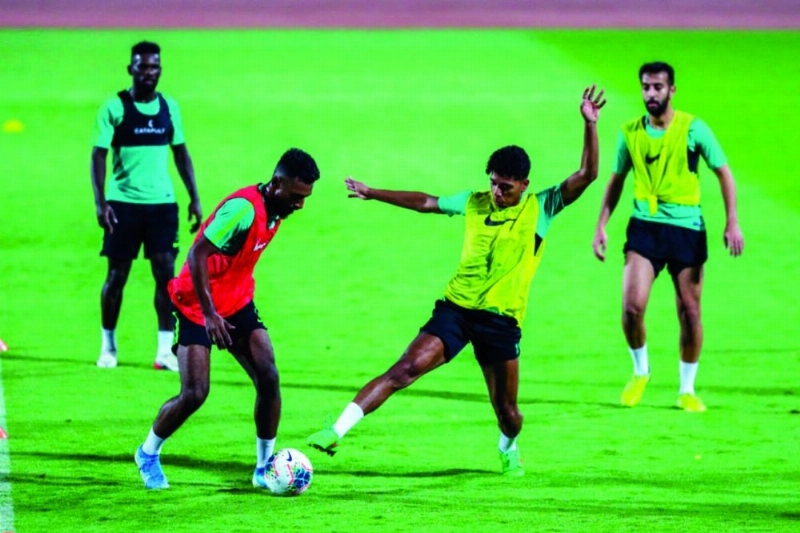 الأخضر قبل المغادرة (إعلامي المنتخب)