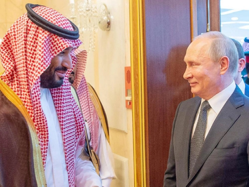ولي العهد خلال جلسة المباحثات مع الرئيس الروسي (واس)