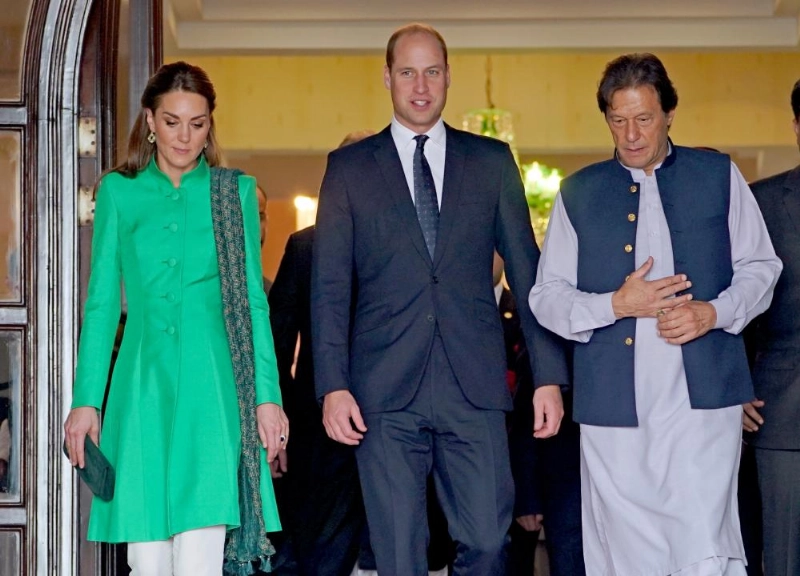 عمران خان يلتقي الأمير ويليام وزوجته (د ب أ)