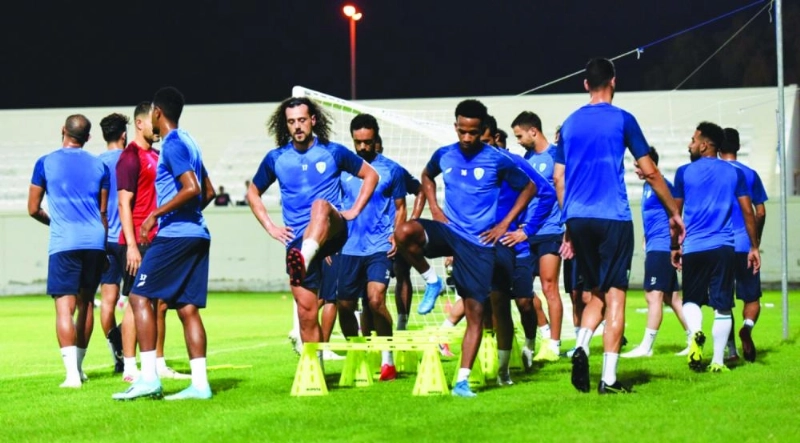 جانب من تدريبات الفتح مع مدربه الجديد (إعلامي الفتح)