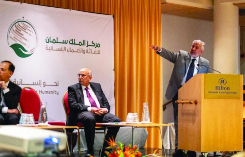 الربيعة يعرض الجهود الإنسانية السعودية (واس)